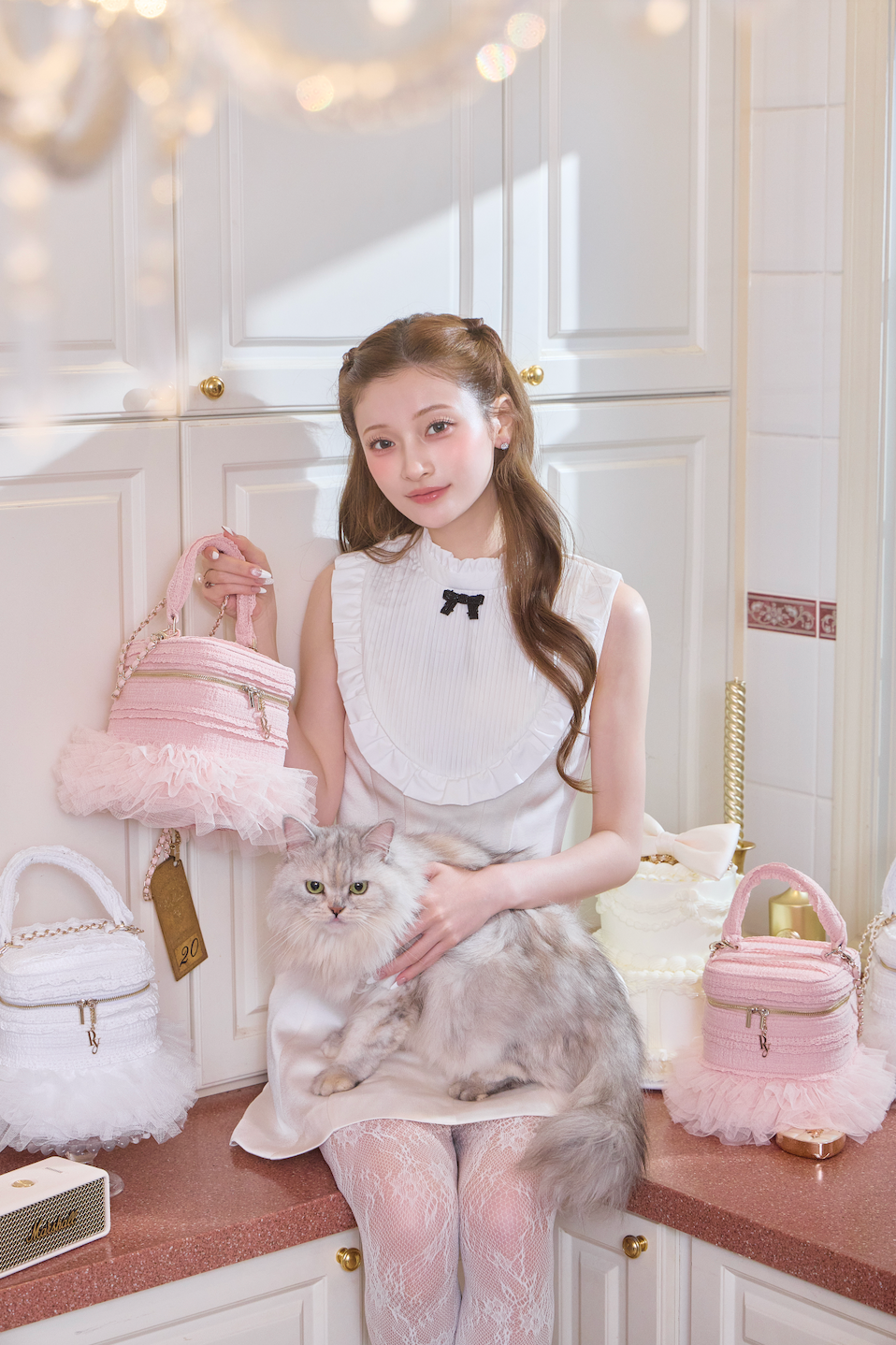 【1/1 20:00 OPEN】MINETTE HOLIDAY CAKE VANITY BAG