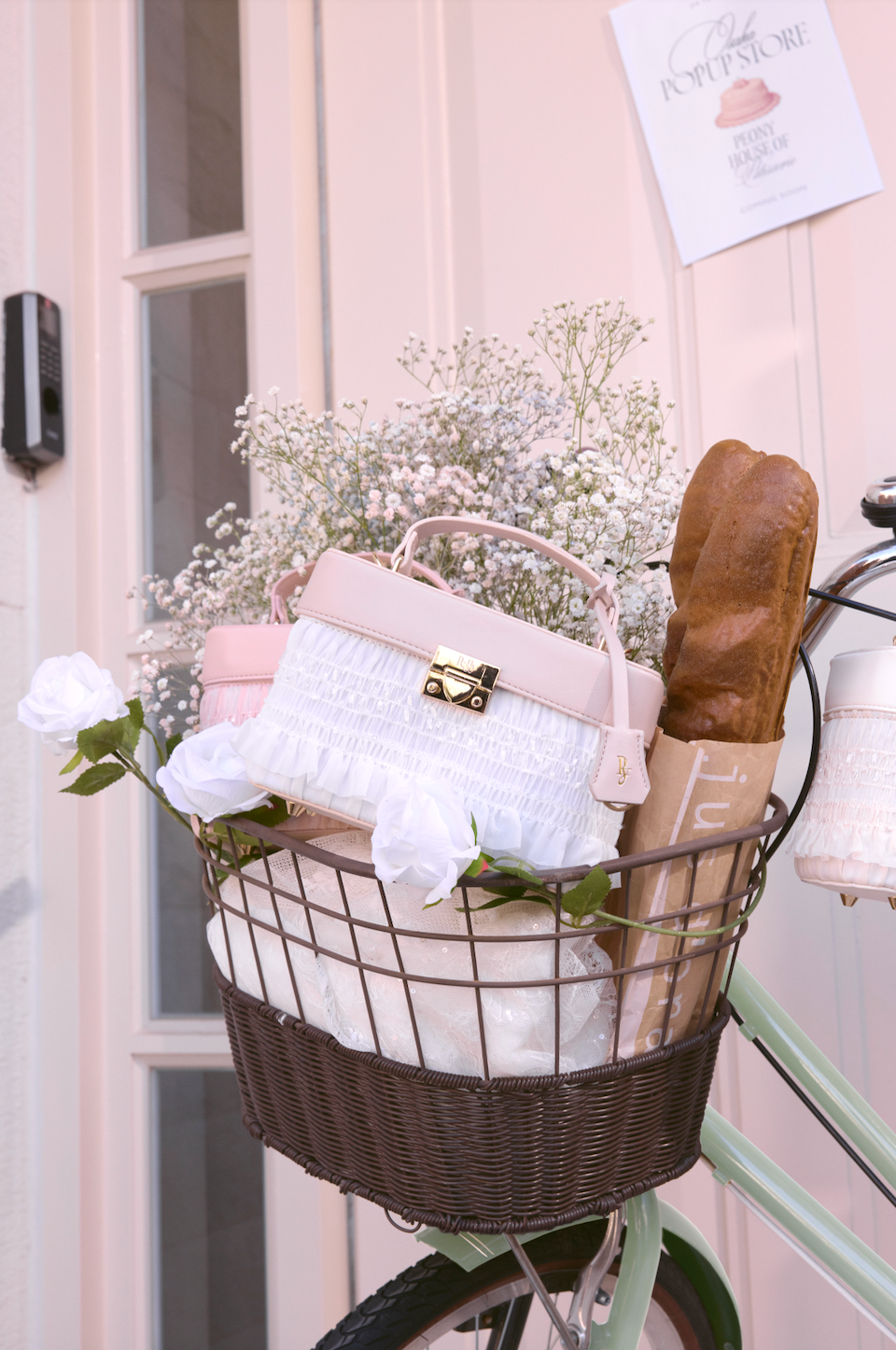 THE WHIPPED CHIFFON VANITY