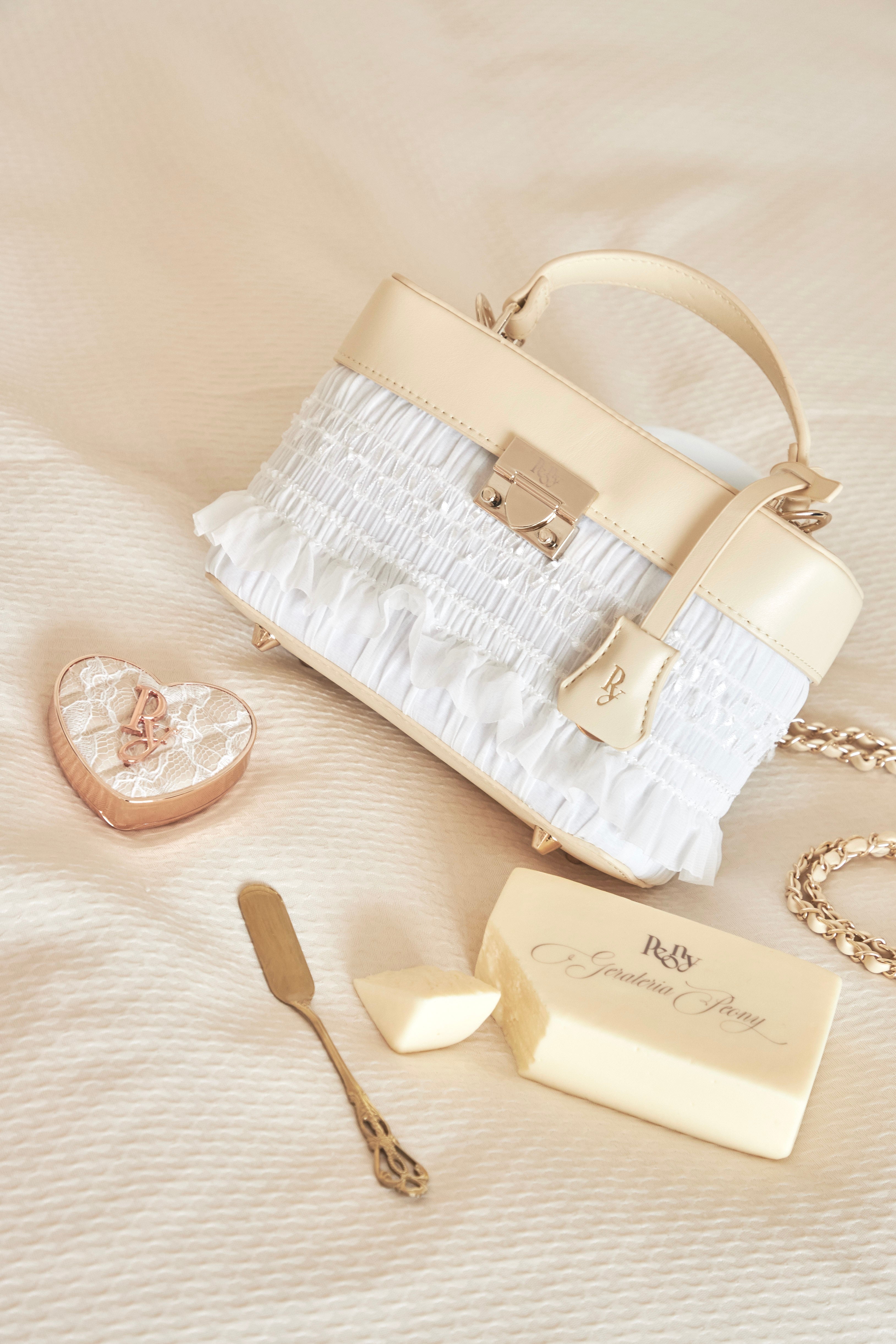 THE WHIPPED CHIFFON VANITY 【NEW COLOR】