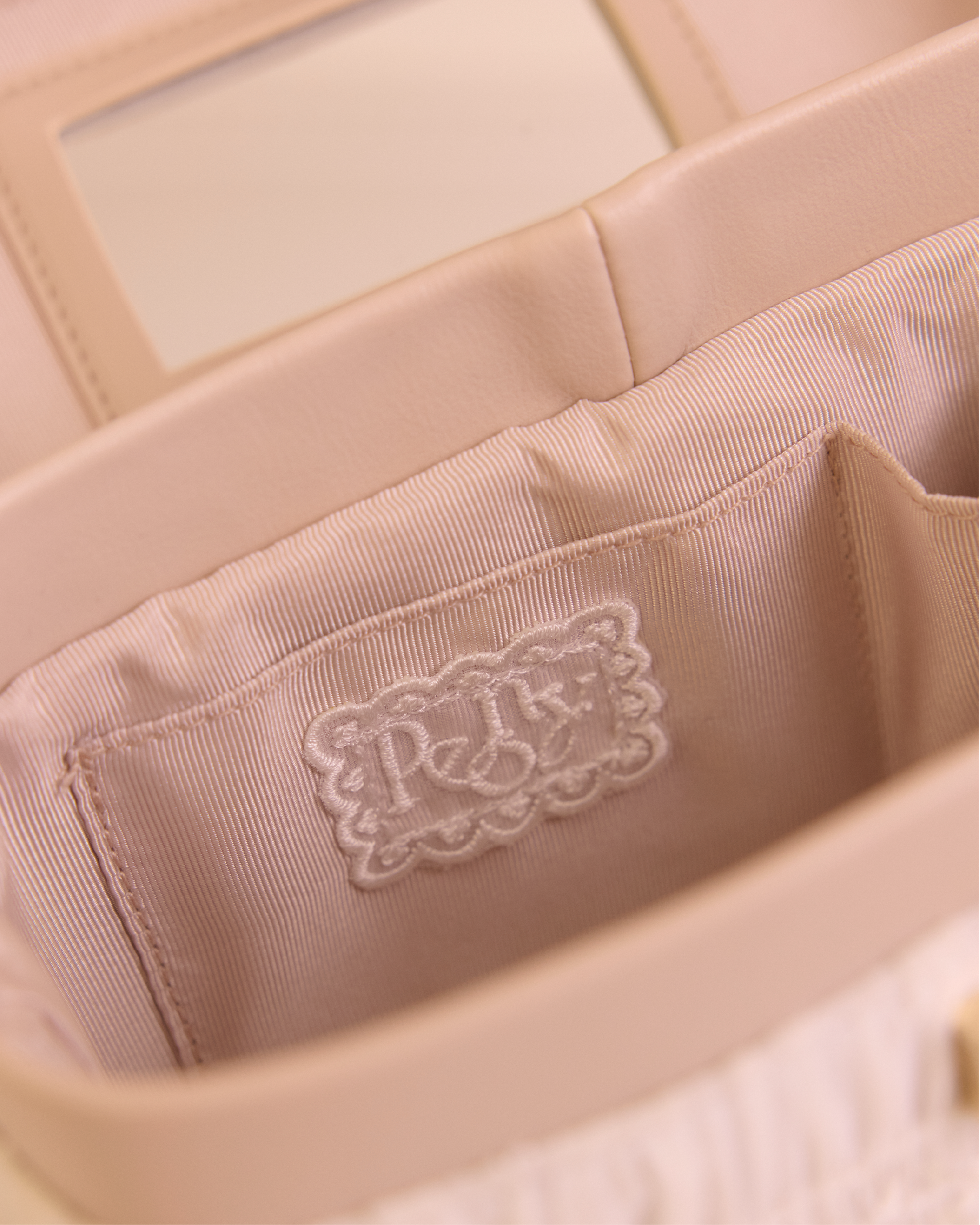 THE WHIPPED CHIFFON VANITY