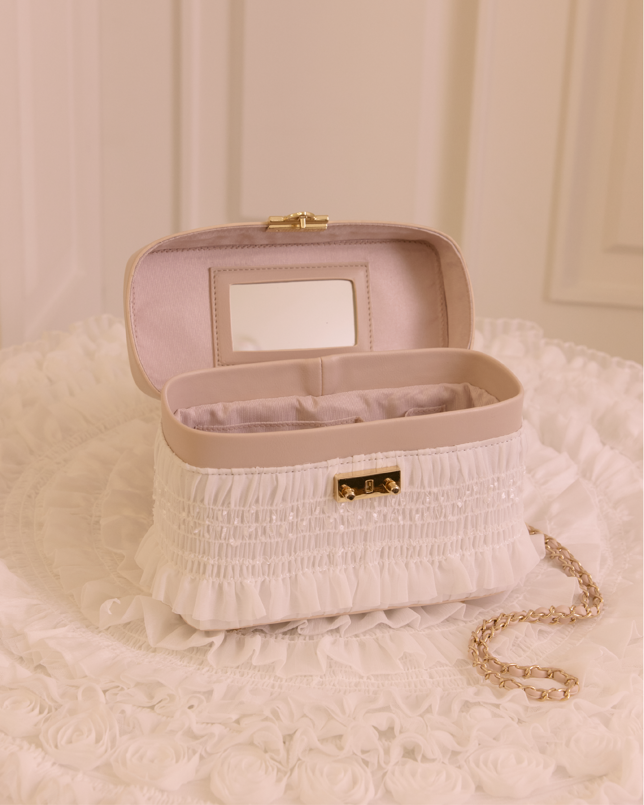 THE WHIPPED CHIFFON VANITY THE WHIPPED CHIFFON VANITY