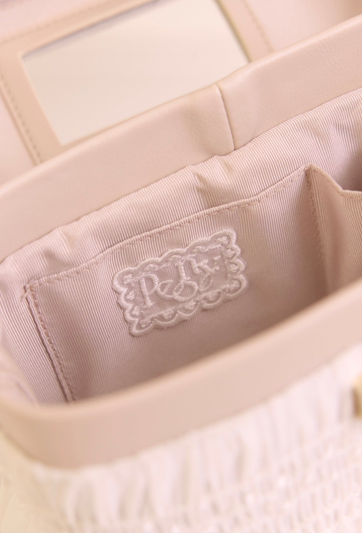THE WHIPPED CHIFFON VANITY 【NEW COLOR】